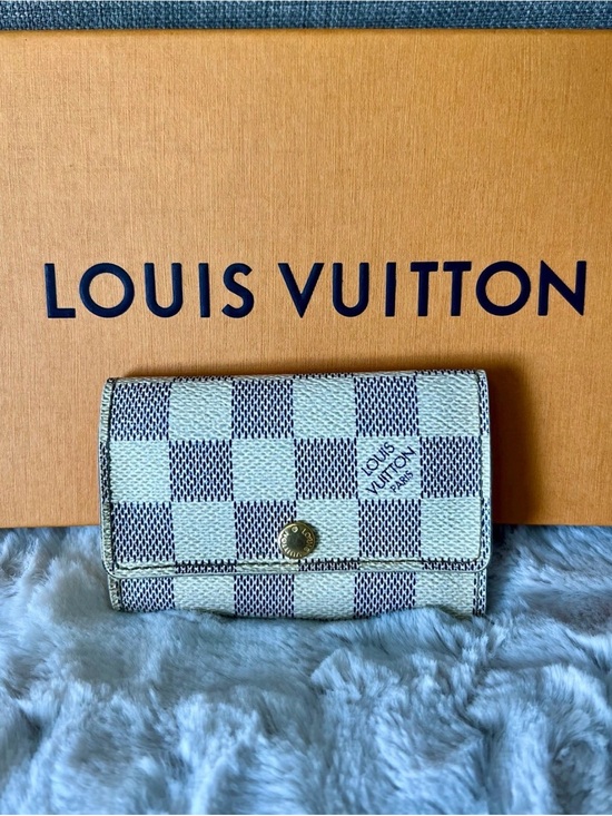 Louis Vuitton Handbags - Louis Vuitton Damier Azur Key Holder